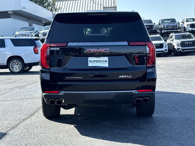 Used 2025 GMC Yukon XL AT4 w/ AT4 Premium Plus Package AWD/4WD image 4
