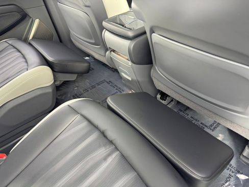 Used 2024 Kia EV9 GT-Line image 46