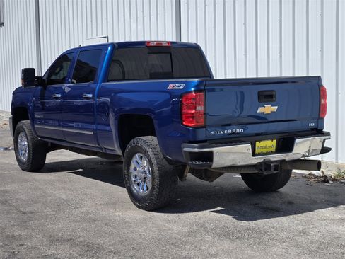 Used 2017 Chevrolet Silverado 2500 LTZ w/ Duramax Plus Package image 6