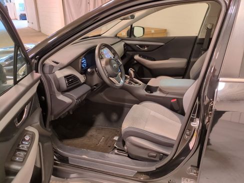 Used 2024 Subaru Outback Premium image 17