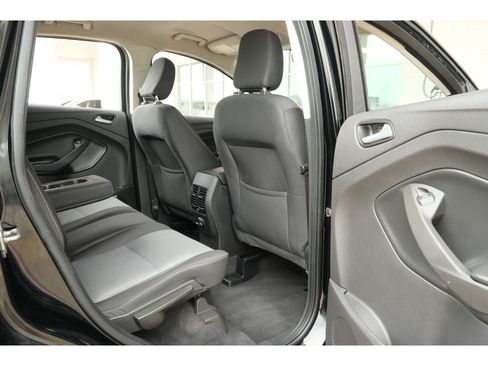 Used 2018 Ford Escape SE w/ SE Sync 3 Package AWD/4WD image 32