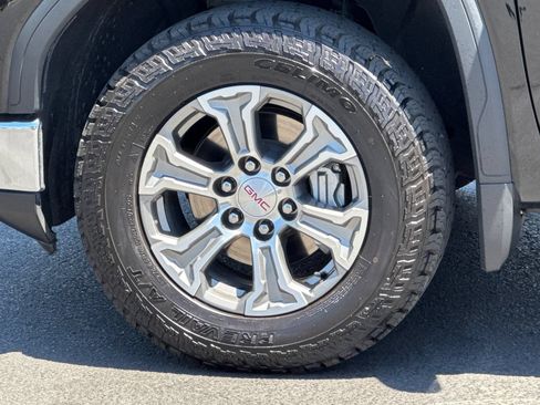 Used 2025 GMC Sierra 1500 SLT AWD/4WD image 31