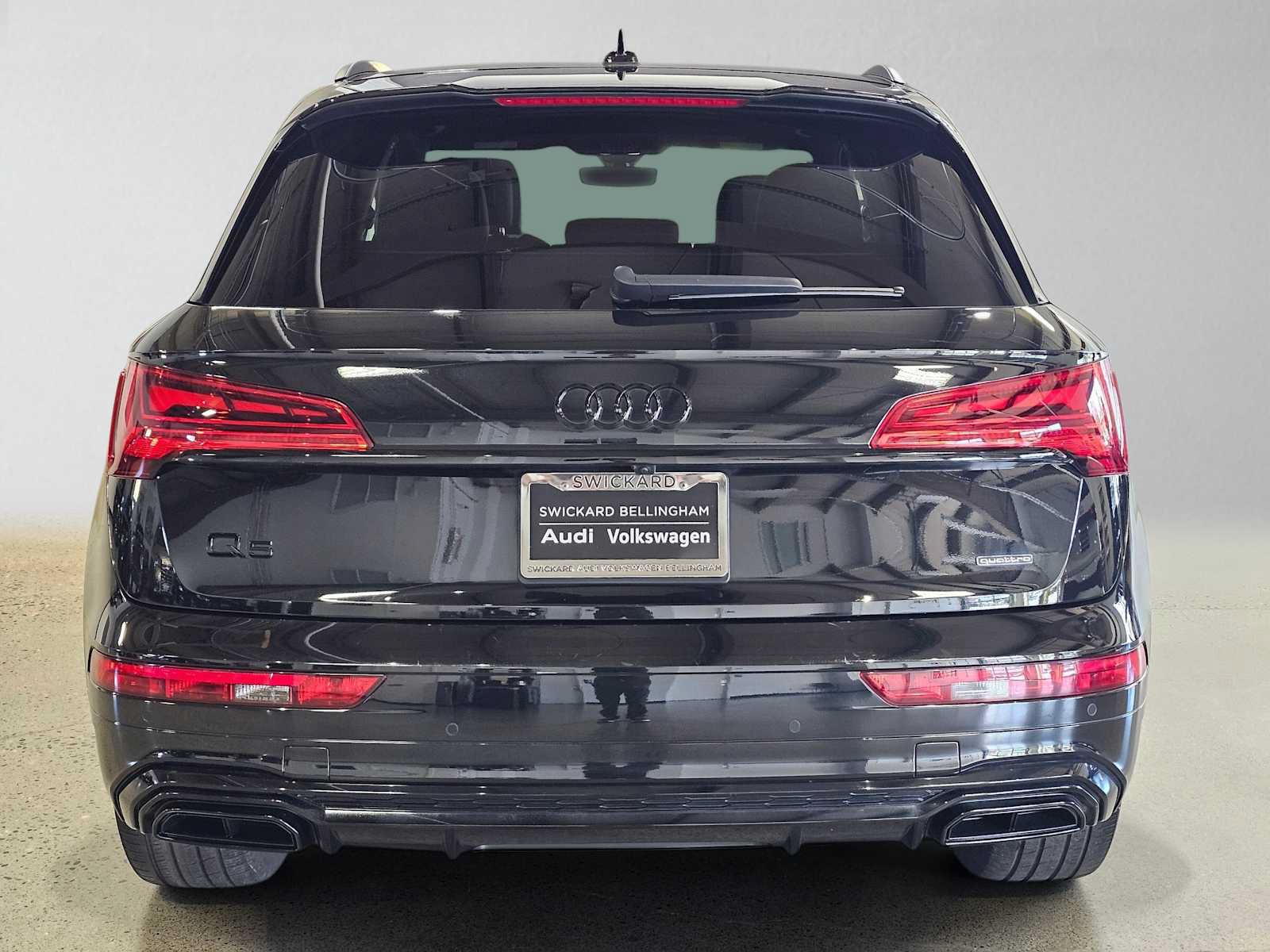Used 2024 Audi Q5 e Premium Plus AWD/4WD image 4