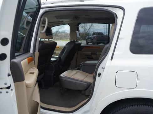 Used 2014 Nissan Armada Platinum w/ Platinum Reserve Package image 10