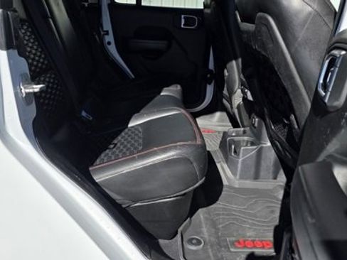 Used 2021 Jeep Gladiator Rubicon image 13