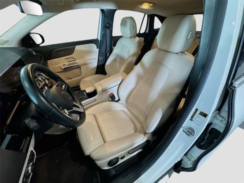 Used 2022 Mercedes-Benz GLA 250 image 10