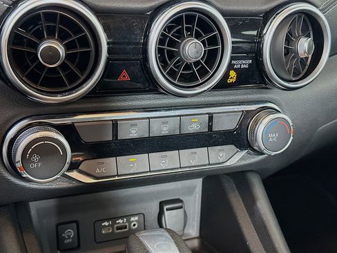 Used 2024 Nissan Sentra SV image 23