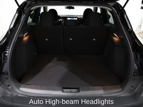 Used 2025 Nissan Kicks SV AWD/4WD image 14