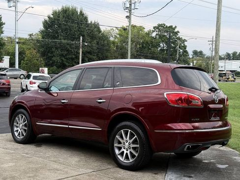 Used 2017 Buick Enclave Leather FWD image 3