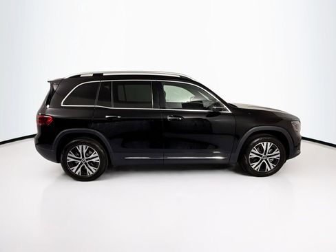 Certified 2025 Mercedes-Benz GLB 250 4MATIC image 4