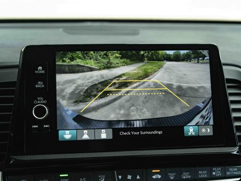 Used 2025 Honda Odyssey Sport-L image 33