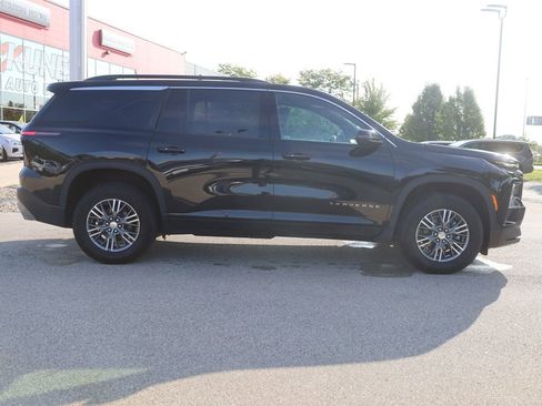 Used 2024 Chevrolet Traverse LT AWD/4WD image 12