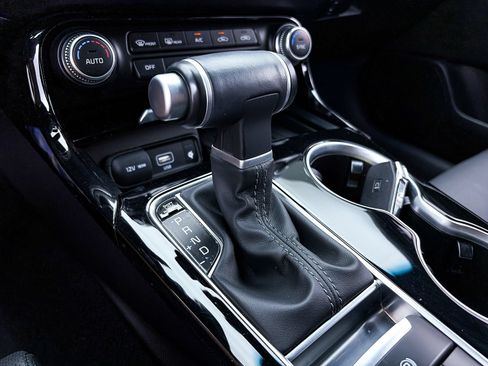 Used 2022 Kia Stinger GT-Line RWD image 25