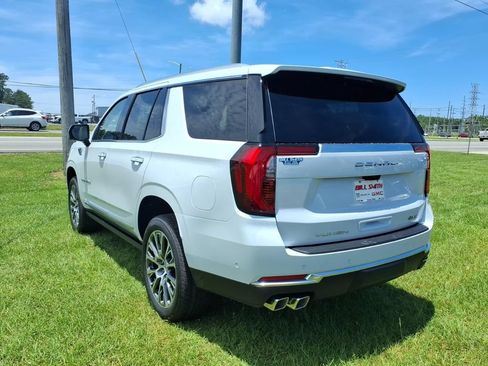 New 2026 GMC Yukon Denali w/ Denali Reserve Package AWD/4WD image 5