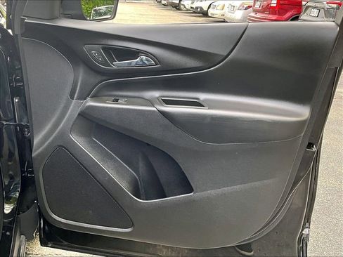 Used 2024 Chevrolet Equinox LT AWD/4WD image 12