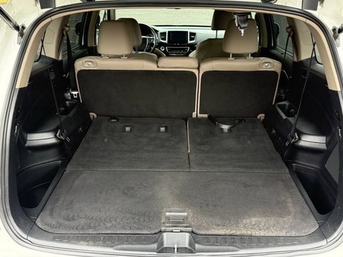 Used 2016 Honda Pilot Touring image 36
