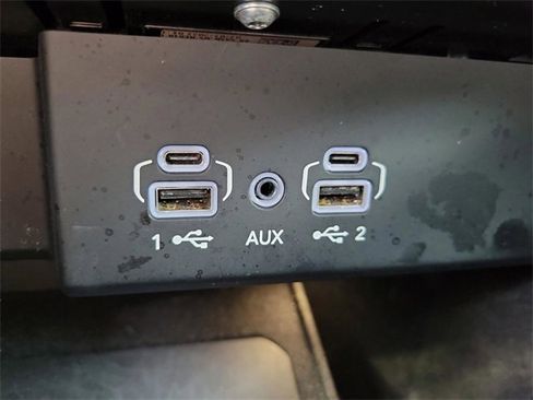 Used 2023 Jeep Wagoneer Series III w/ Preferred Equipment Group image 25