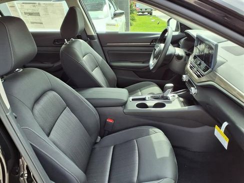New 2026 Nissan Altima 2.5 SV w/ SV Special Edition Package FWD image 5
