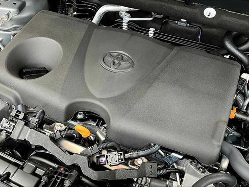 New 2025 Toyota RAV4 XLE image 18