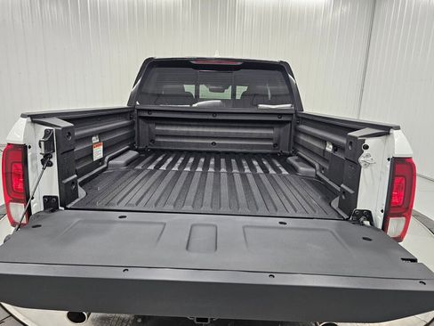 New 2026 Honda Ridgeline Black Edition image 5