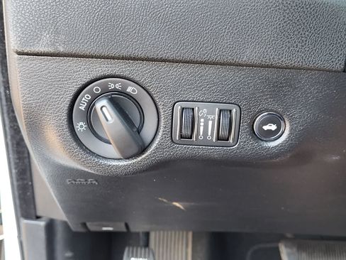 Used 2022 Dodge Charger SXT RWD image 15