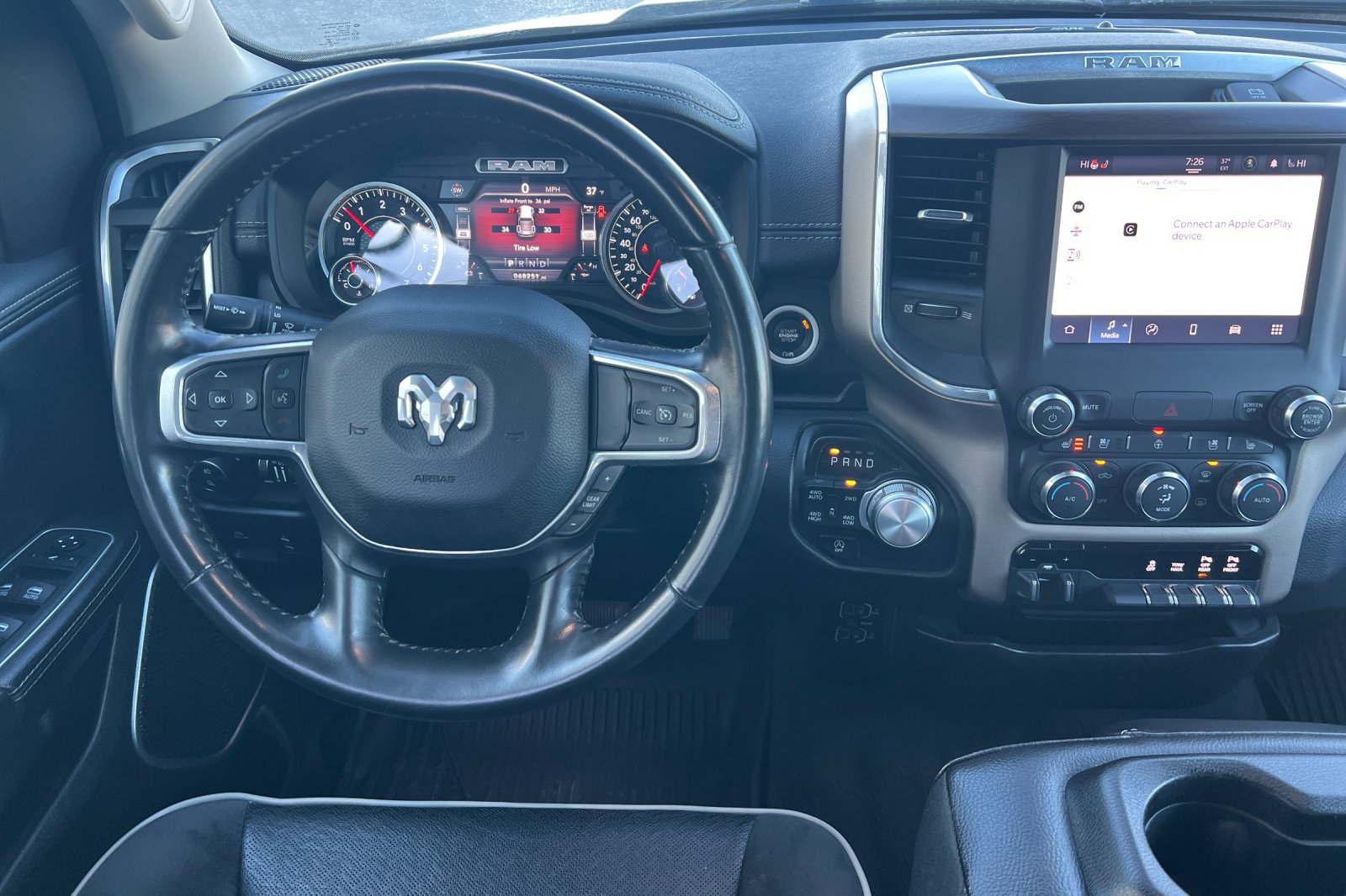 Used 2022 RAM 1500 Laramie AWD/4WD image 15