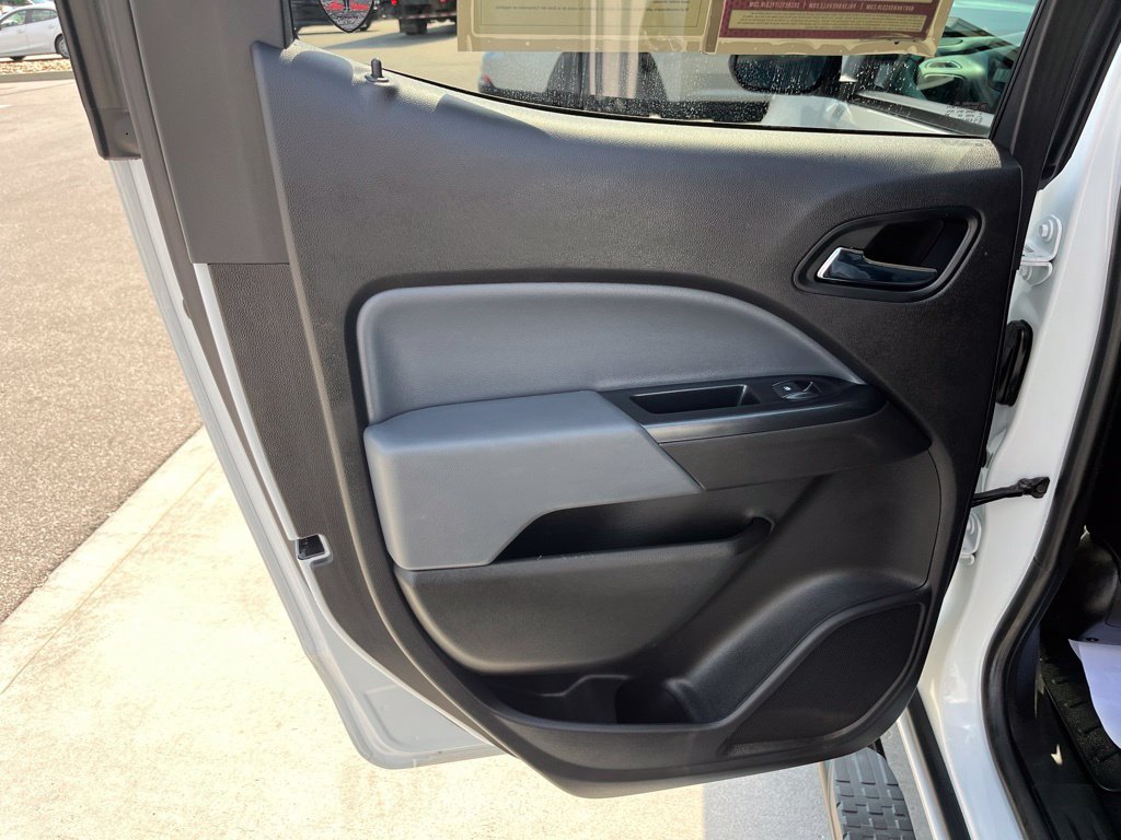 Used 2021 Chevrolet Colorado Z71 w/ Safety Package AWD/4WD image 18