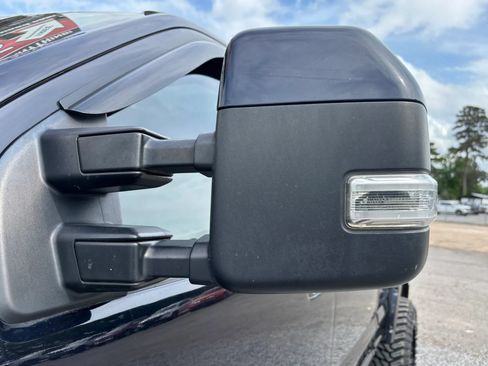 Used 2022 Ford F250 Lariat w/ Black Appearance Package AWD/4WD image 5
