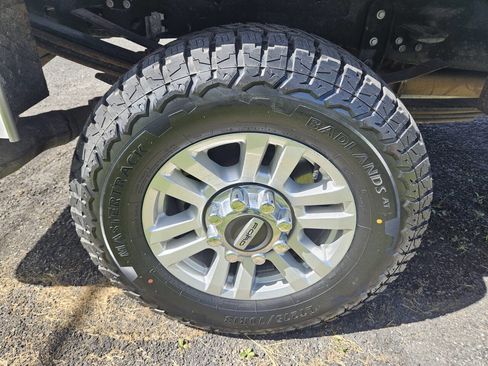 Used 2019 Ford F250 XL w/ STX Appearance Package AWD/4WD image 14