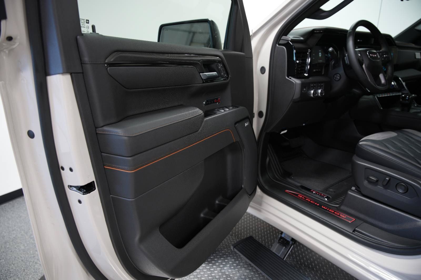New 2026 GMC Sierra 1500 AT4 w/ AT4 Premium Package AWD/4WD image 28