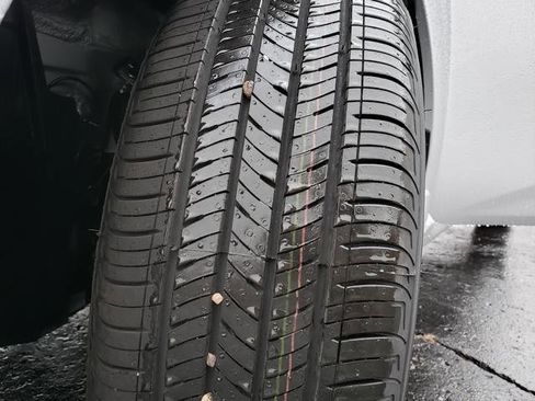 New 2025 Nissan Versa S w/ Trunk Package image 22