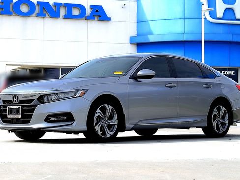 Used 2018 Honda Accord EX image 1