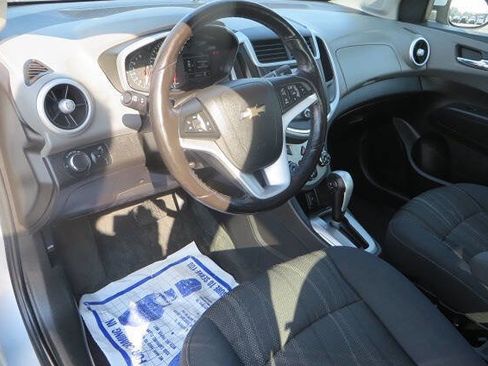 Used 2017 Chevrolet Sonic LT w/ Convenience Package image 11