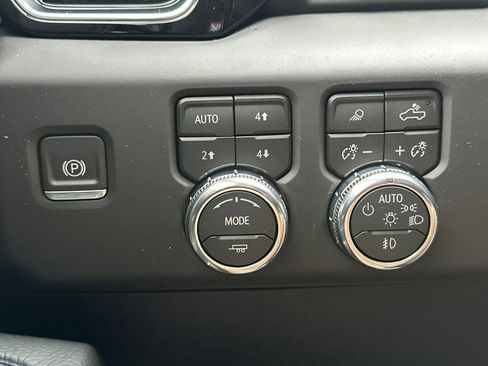 New 2026 GMC Sierra 1500 Denali AWD/4WD image 30
