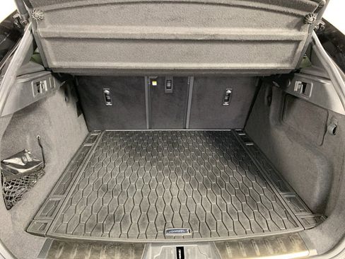 Used 2022 Jaguar F-PACE S image 36