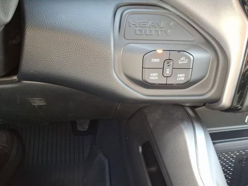 New 2026 RAM 2500 Big Horn AWD/4WD image 14