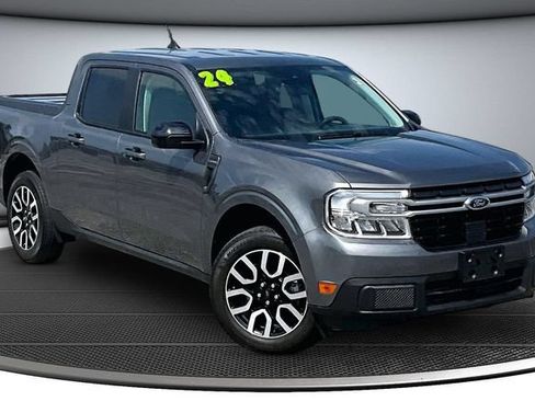 Used 2024 Ford Maverick Lariat w/ 4K Tow Package AWD/4WD image 3