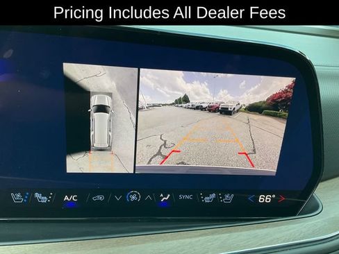 Used 2025 Chevrolet Suburban High Country AWD/4WD image 15