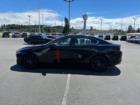 Used 2024 MAZDA MAZDA3 s FWD image 5