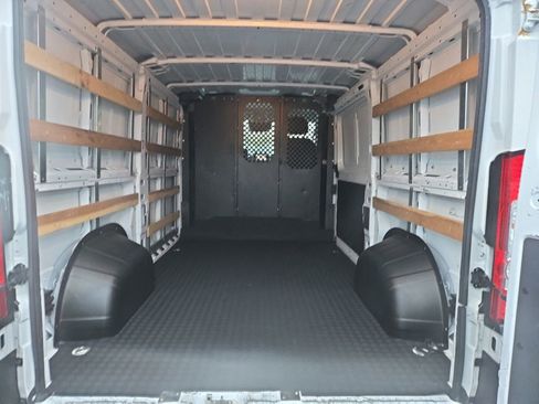 Used 2023 RAM ProMaster 2500 image 16
