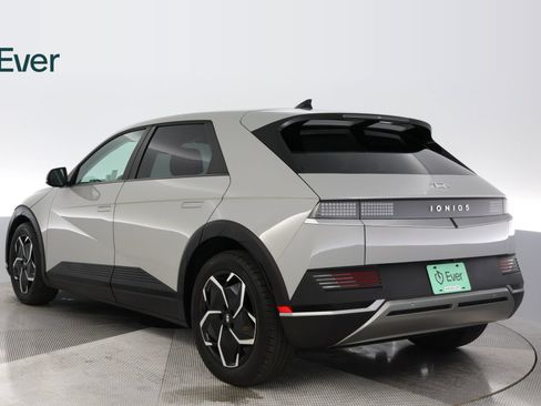 Used 2024 Hyundai Ioniq 5 SEL RWD image 14