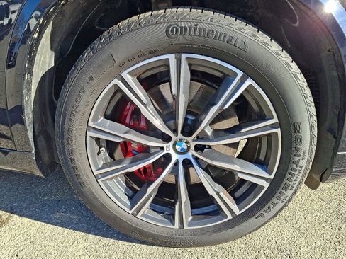 Used 2021 BMW X5 xDrive40i w/ M Sport Package image 8