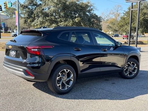 New 2026 Chevrolet Trax LT w/ LT Convenience Package image 7