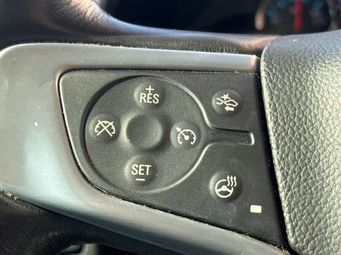 Used 2018 GMC Yukon SLT image 18