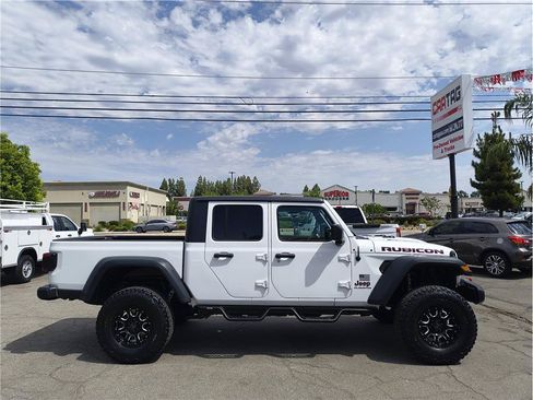 Used 2020 Jeep Gladiator Rubicon w/ LED Lighting Group AWD/4WD image 4