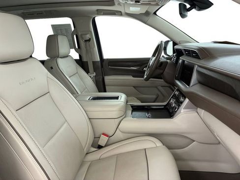 Used 2022 GMC Yukon Denali AWD/4WD image 14