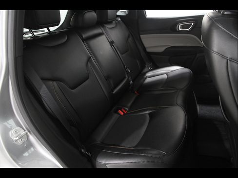 Used 2023 Jeep Compass Limited AWD/4WD image 18