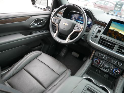 Certified 2024 Chevrolet Tahoe High Country w/ Advanced Technology Package image 9