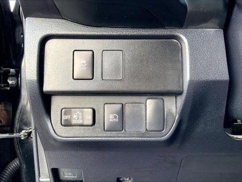 Certified 2023 Toyota Tacoma SR image 33