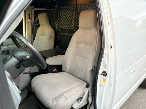 Used 2012 Ford E-150 and Econoline 150 RWD image 8